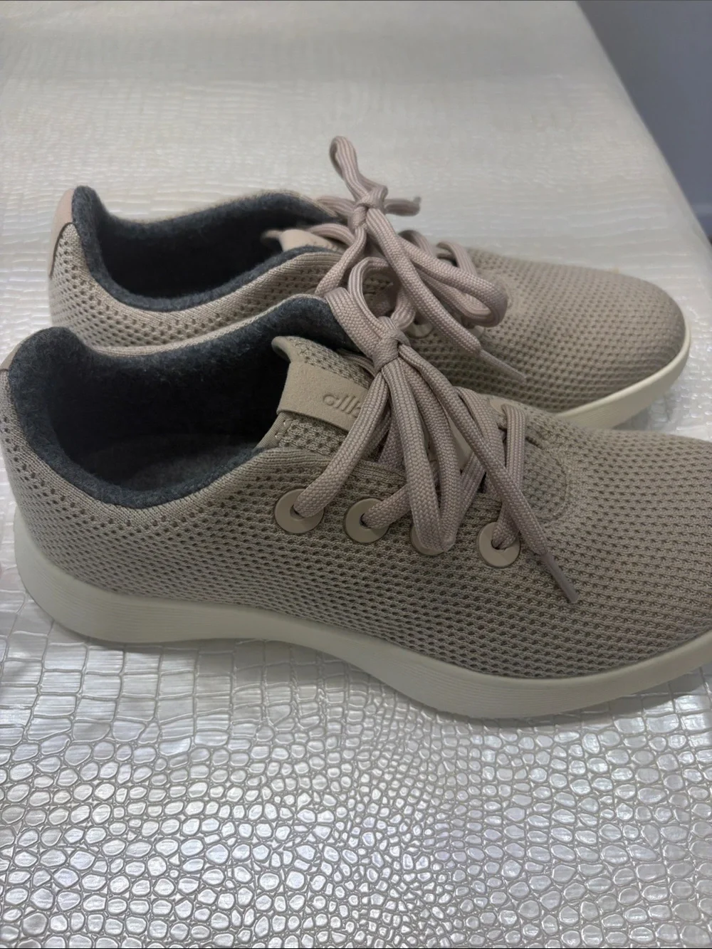 Women all birds sneakers light beige new !